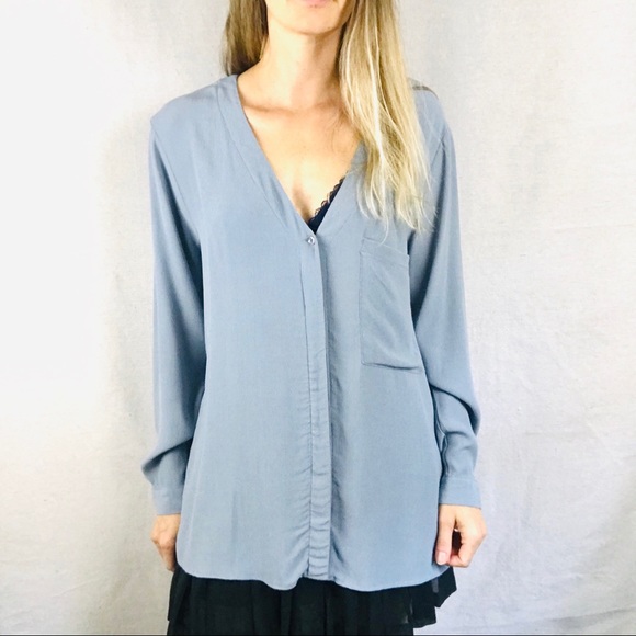 TOPSHOP button down w/asymmetrical back. - Picture 1 of 7